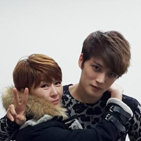 [PIC] 141225 Jaejoong avec sa&nbsp;soeur