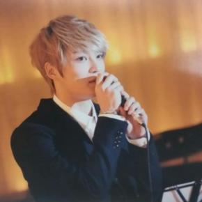 [PIC] 141214 Jaejoong a chanté lors d&rsquo;un mariage d&rsquo;un(e) ami(e) de Yoochun (ancienne&nbsp;photo)