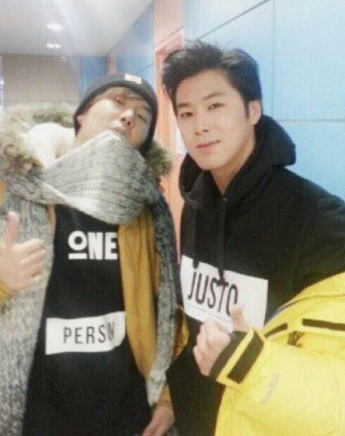 B6GBnQ1CQAEBz8F.jpg large