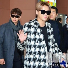 [PIC] 141212 JYJ à l&rsquo;aéroport de Gimpo, puis Kansai&nbsp;(Osaka)