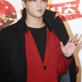 [PIC+VID] 141205 Junsu à la première VIP de la comédie musicale &lsquo;Kinky&nbsp;Boots&rsquo;