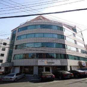 [INFO] 150115 Jaejoong a acheté un immeuble à Seocho-dong pour 7,5 milliards de wons (~5 915 600&nbsp;€)