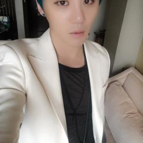 [PIC+TRAD] 150313 Twitter de&nbsp;Junsu