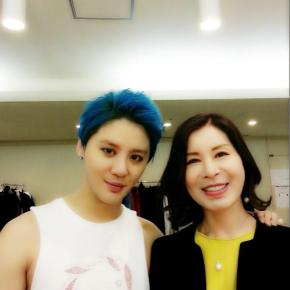 [PIC] 150327 Junsu avec sa maman (sur le Twitter de&nbsp;celle-ci)