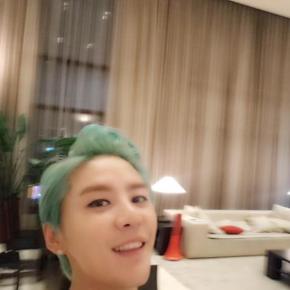 [PIC+TRAD] 150518 Twitter de Junsu :&nbsp;cache-cache