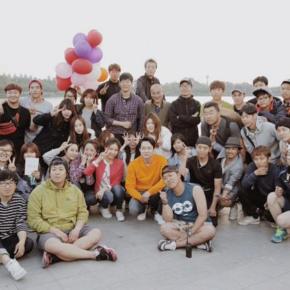 [PIC] 150521 Yoochun – Photos de groupe du dernier jour de tournage de ‘The Girl Who Sees&nbsp;Smells’