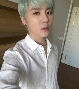[PIC+TRAD] 150610 Twitter de&nbsp;Junsu