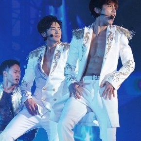 [SCANS] Tohoshinki LIVE TOUR 2015 ～WITH～ Live Photobook (partie&nbsp;2)