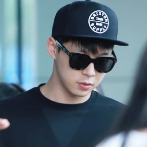 [PIC] 150625 Yoochun à l&rsquo;aéroport de Gimpo, de retour en&nbsp;Corée