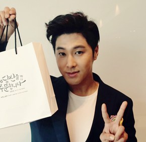 [PIC+TRAD] 150705 Yunho – TVXQ! STAFF DIARY : I Order You&nbsp;!!