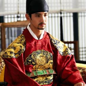[PIC] 150825 Changmin pour ‘The Scholar Who Walks The Night’&nbsp;(presse)