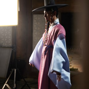 [PIC+TRAD] 150813 From Star- [MAX] The Scholar Who Walks The Night, aujourd&rsquo;hui aussi&nbsp;!