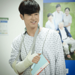 [PIC] 150811 Yunho sur le tournage de &laquo;&nbsp;I Order You&nbsp;&raquo;