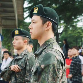 [PIC] 150924 Yoochun à la cérémonie de fin de son entrainement&nbsp;militaire