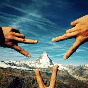 [PIC] 150921 Changmin en&nbsp;Suisse