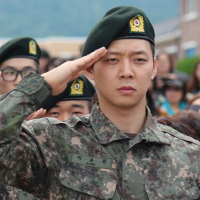 [PIC] 150924 Yoochun à sa cérémonie de fin d&rsquo;entraînement