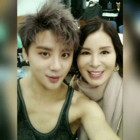 [PIC] 151025 Junsu sur l&rsquo;Instagram de sa&nbsp;maman