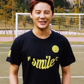 [PIC + VID] 151030 Junsu sur les comptes instagram de C-jeS et du FC&nbsp;Smile