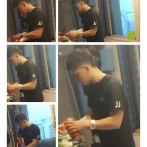 [PIC + TRAD] 151031 Jaejoong sur le twitter de sa soeur – à la cuisine&nbsp;!