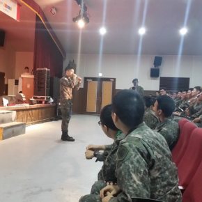 [PIC] 151115 Jaejoong est monté sur scène pour l&rsquo;événement ‘Healing Talk To You’ le 13&nbsp;novembre