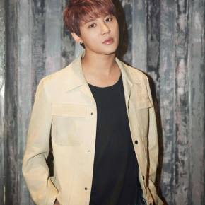 [PIC + VID] 151031 Junsu sur le facebook de&nbsp;JYJ