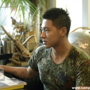 [PIC] 151028 Yunho – Photoshoot pour le poster promotionnel de &lsquo;Camp&nbsp;Reading&rsquo;