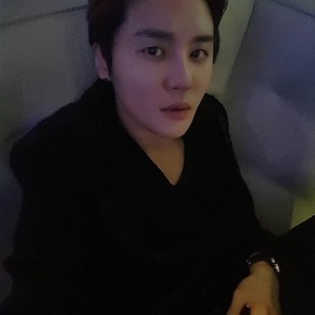 [PIC+TRAD] 151225 Instagram de Junsu : Joyeux&nbsp;Noël~
