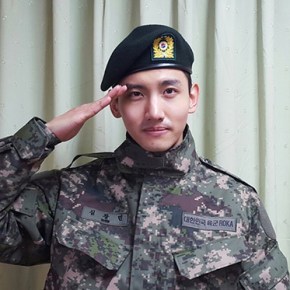 [TRAD] 151229 Conversation entre Changmin et son chef de&nbsp;brigade
