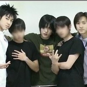 [TRAD] 151219 Hangeng a mentionné Jaejoong et Yunho dans son nouveau livre (fra +&nbsp;eng)