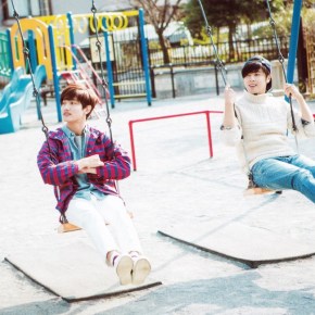 [PIC] Tohoshinki – &lsquo;A Day In The Neighborhood&rsquo; (photobook)