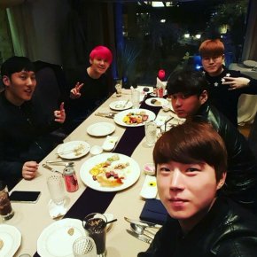 [PIC+VID] 160205 Junsu sur divers réseaux&nbsp;sociaux