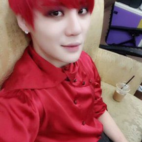 [PIC+VID] 160209 Junsu après les dernières représentations de Dracula + ancienne&nbsp;photo