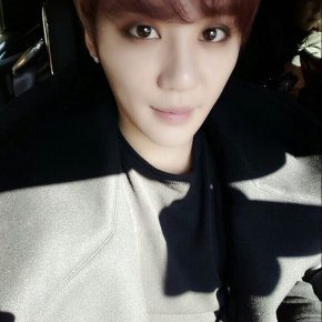 [PIC+TRAD] 160215 Junsu (et Yoochun) sur l&rsquo;Instagram de la&nbsp;C-JeS