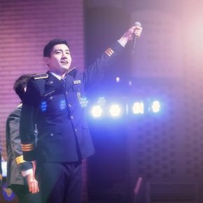 [PIC+VID] 160408 Changmin en concert avec la police (entre&nbsp;autres)