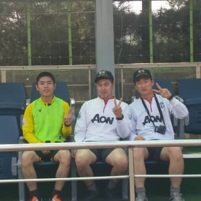 [PIC] 160423 Yunho fait du football à&nbsp;l&rsquo;armée