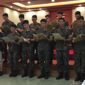 [VID] 160424 Yunho chante avec la chorale&nbsp;Bulmuri