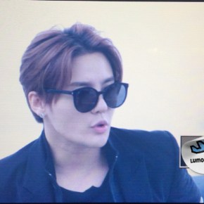 [PIC] 160410 Junsu à l&rsquo;aéroport d&rsquo;Incheon →&nbsp;Shanghai