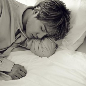 [PIC+VID+TRAD] 160513 Junsu sur le Facebook de JYJ + Instagram de la&nbsp;C-JeS