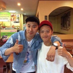 [PIC+TRAD] 160525 Yunho sur l&rsquo;Instagram de &lsquo;jung_yo0904&rsquo;