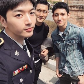 [PIC+TRAD] 160530 Changmin sur l&rsquo;Instagram de &lsquo;sj861117sjsj&rsquo;
