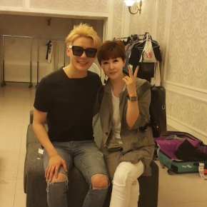 [PIC] 160611 Junsu avec la soeur de&nbsp;Jaejoong