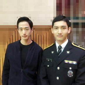 [PIC] 160908 Changmin sur l&rsquo;Instagram de &lsquo;realmccoy_se&rsquo;