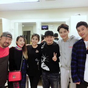 [PIC] 161010 Yunho sur divers comptes&nbsp;Instagram
