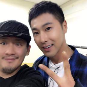 [PIC] 161011 Yunho après avoir vu la comédie musicale Kinky Boots&nbsp;(161009)