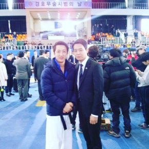 [PIC] 161017 Yoochun sur le tournage de &lsquo;Three&nbsp;Days&rsquo;