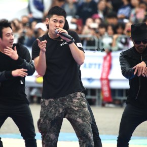 [PIC+FANCAMS] 161002 Yunho au &rsquo;14th Ground Forces Festival&rsquo;&nbsp;(GFF)