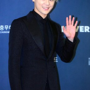 [PIC+VID] 161107 Junsu aux &lsquo;5th Yegreen Musical&nbsp;Awards&rsquo;