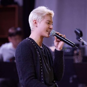 [PIC] 161208 Junsu – Répétitions pour le &lsquo;2016 XIA Ballad & Musical Concert with Orchestra&nbsp;vol.5&rsquo;