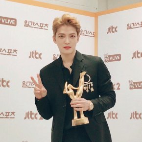 [PIC+VID+TRAD] 170113 Jaejoong sur les réseaux sociaux de la&nbsp;C-JeS