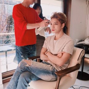 [PIC+GIF] 170125 Jaejoong – Coulisses des &rsquo;31st Golden Disc&nbsp;Awards&rsquo;